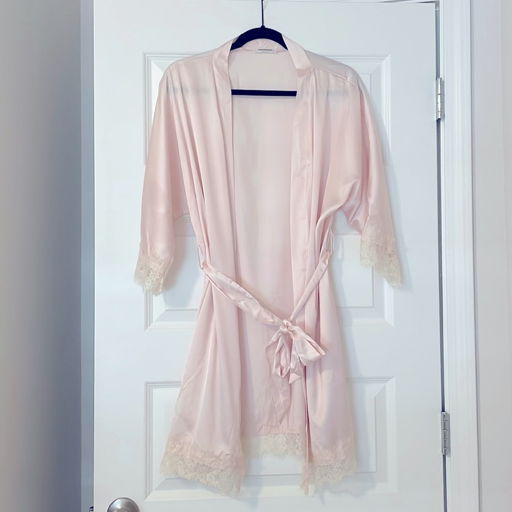 Light pink robe